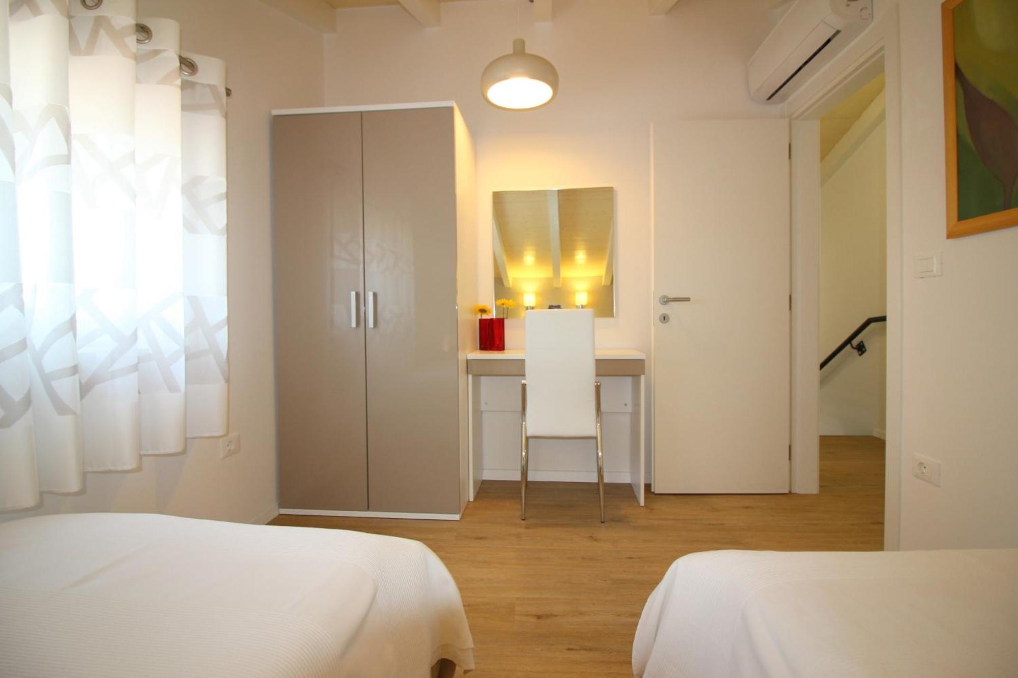 Apartments Tancel ポレッチ 部屋 写真