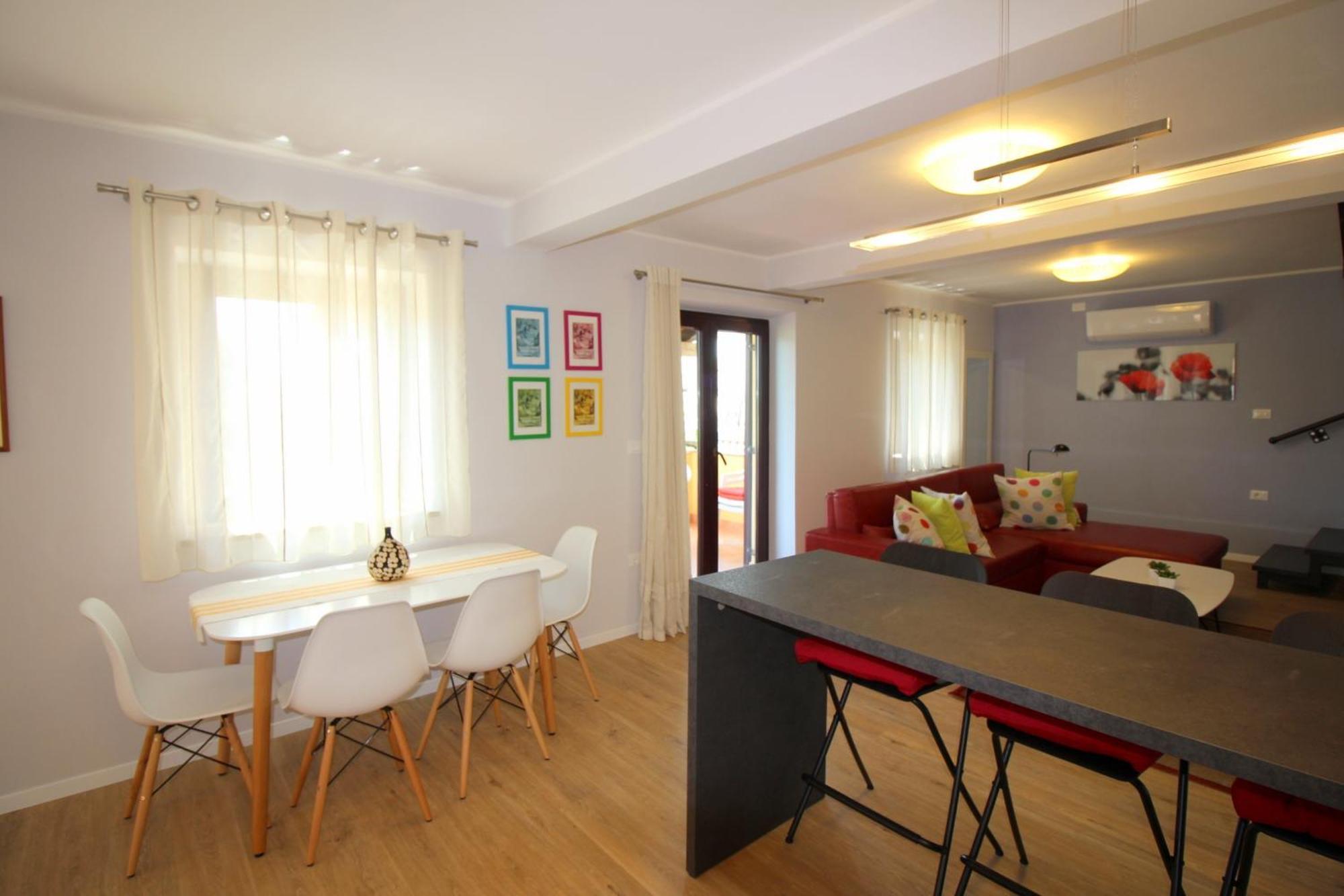 Apartments Tancel ポレッチ 部屋 写真